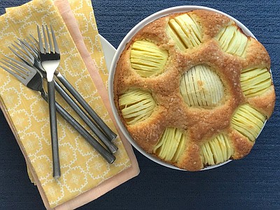 Sunken Apple Cake