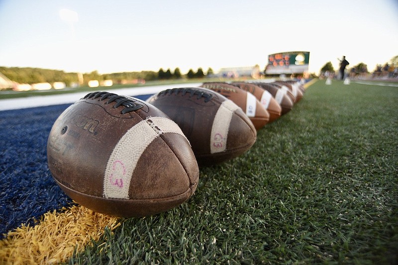 High school football. / Staff photo by Matt Hamilton