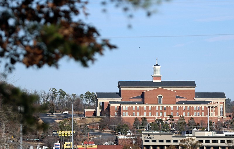 Immanuel Baptist Church, 501 North Shackleford Road in Little Rock, is seen in the distance from the south of the intersection of Shackleford Road and Interstate 630 in this Dec. 19, 2023 file photo. (Arkansas Democrat-Gazette/Kyle McDaniel)